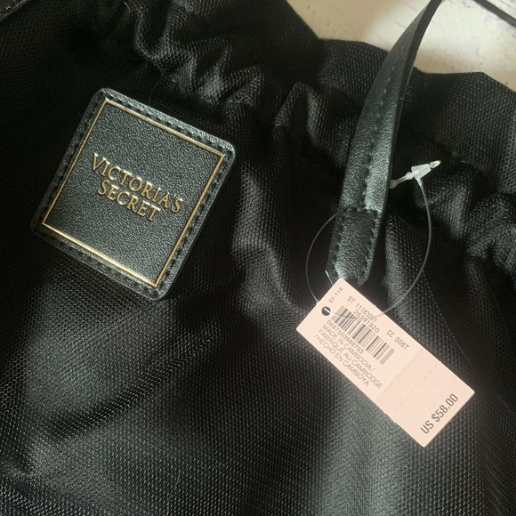 Victoria’s Secret Flower Cinch Bag - Picture 5 of 7